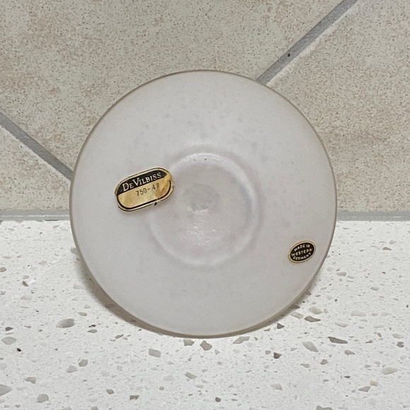 DeVilbiss Perfume Bottle - Picture 6 of 8